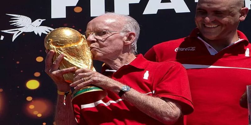 Mario Zagallo - “Sói Già” Người Brazil Có Kỹ Thuật Chơi Khéo Léo - Aovbuilds phong cach choi bong - Aovbuilds