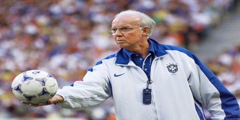 Mario Zagallo - “Sói Già” Người Brazil Có Kỹ Thuật Chơi Khéo Léo - Aovbuilds tieu su mario zagallo - Aovbuilds